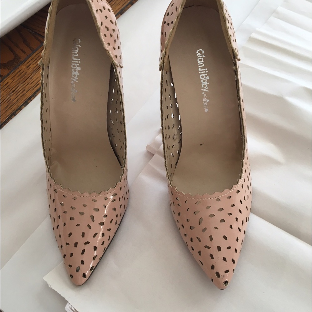 Super cute blush colored high heels!