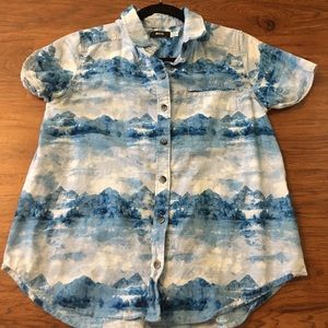 BDG blue short-sleeved button-down