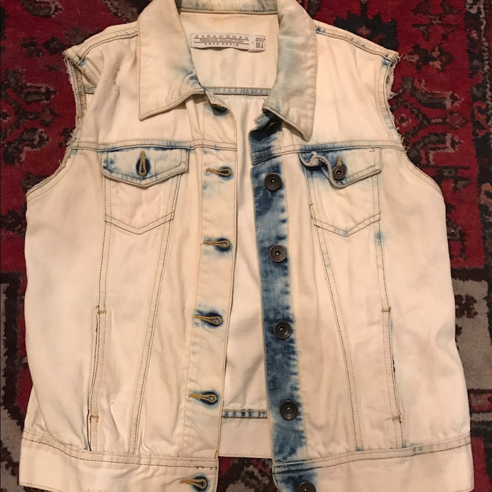 Distressed Zara Jean Vest - size M/L