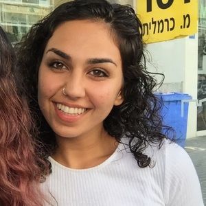Meet your Posher, Moujan