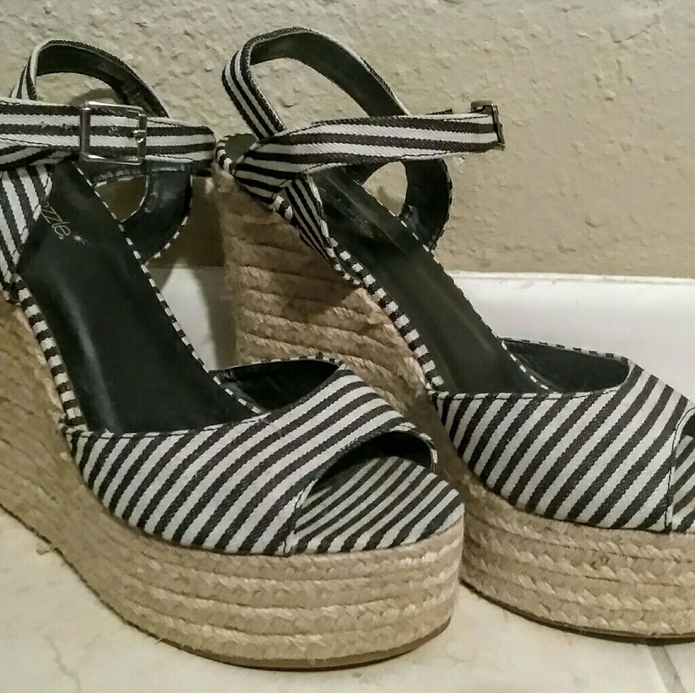 ShoeDazzle Wedge