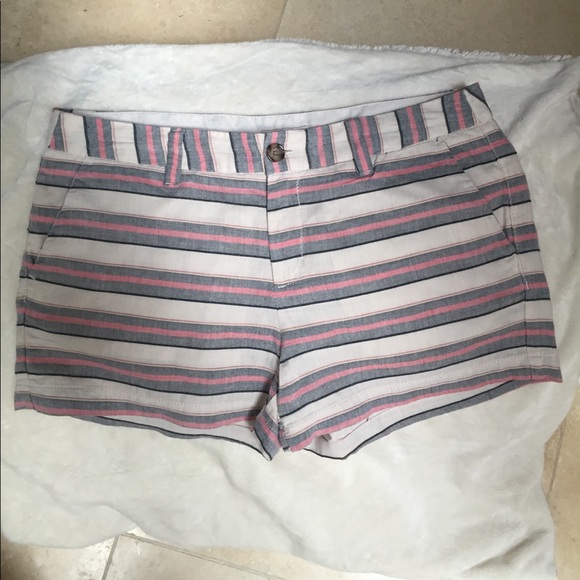 Merona Summer Shorts😎🦋🌸 - Picture 3 of 8