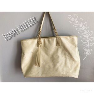 ‼️  Tommy Hilfiger Signature Monnogrammed Tote