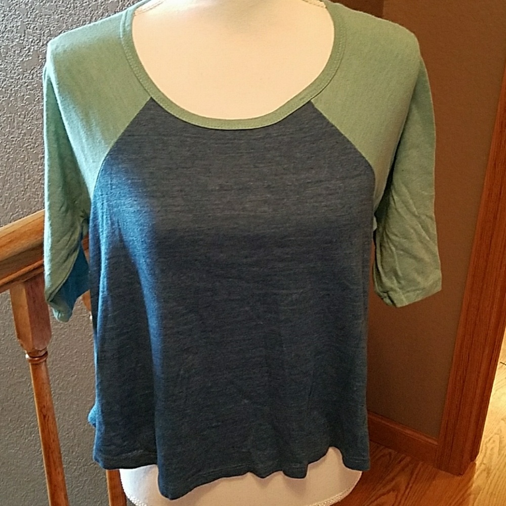 Cropped raglan top, sz XS