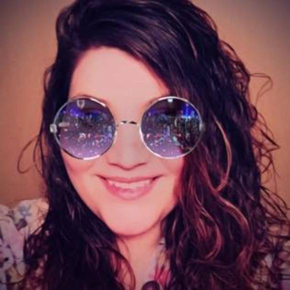 Meet your Posher, Rachelle - Picture 1 of 1