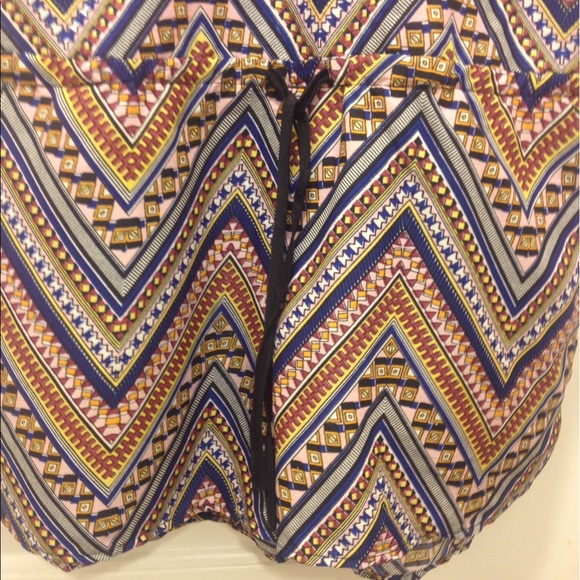 NWT tribal print romper w/adj. strap and tie waist - Picture 3 of 6