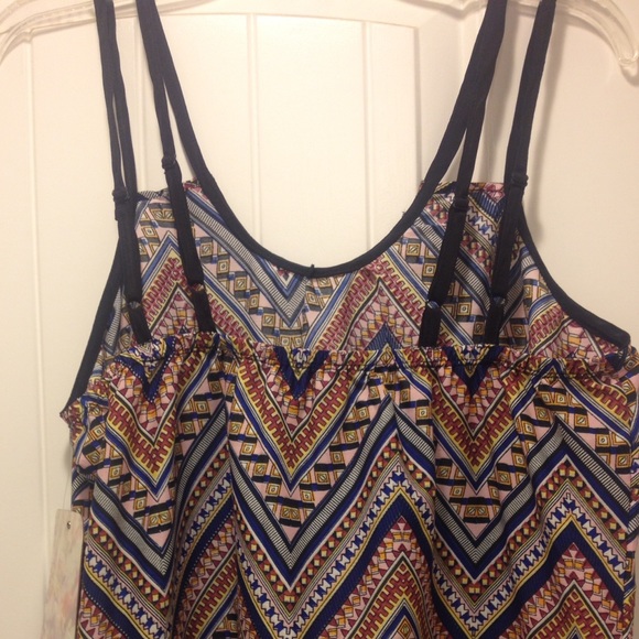 NWT tribal print romper w/adj. strap and tie waist - Picture 5 of 6