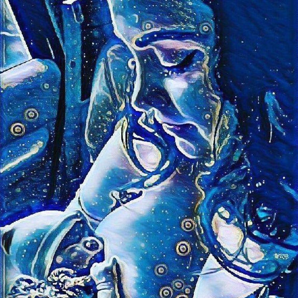 Meet your Posher, cosmic goddess