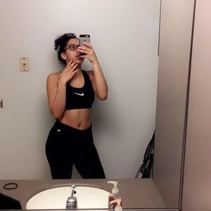 Meet your Posher, Génesis