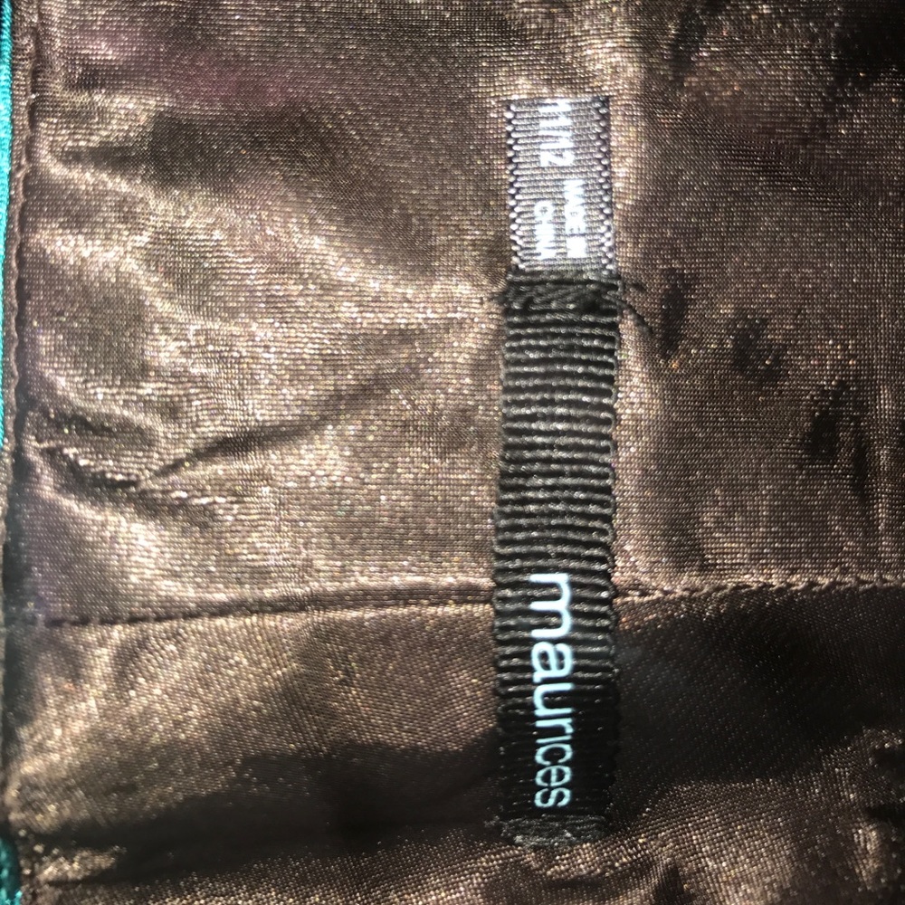 Capris - Picture 3 of 4