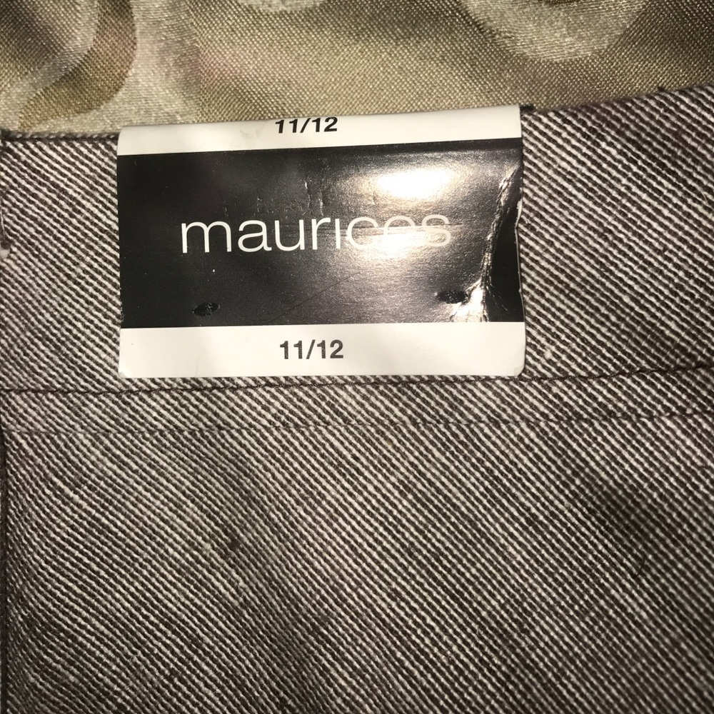 Capris - Picture 4 of 4