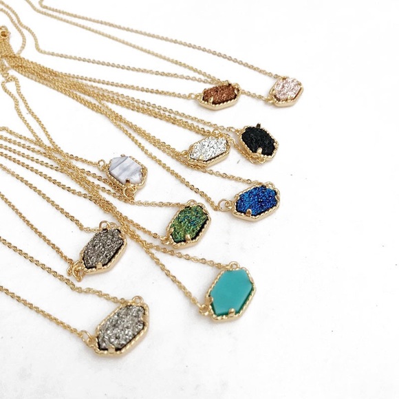 Drusy Dainty Pendant Necklace - Picture 3 of 6