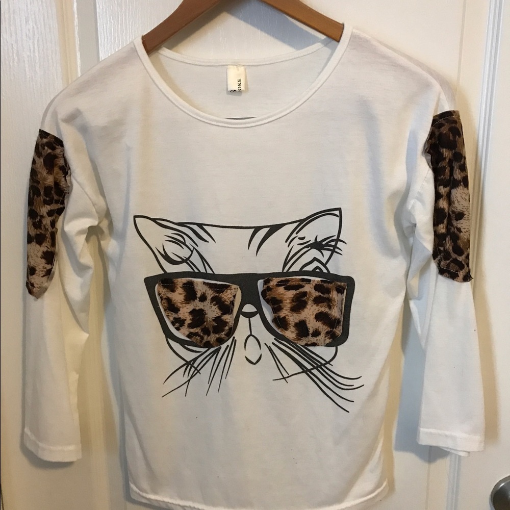 😺 Long sleeve shirt with cat details 😺