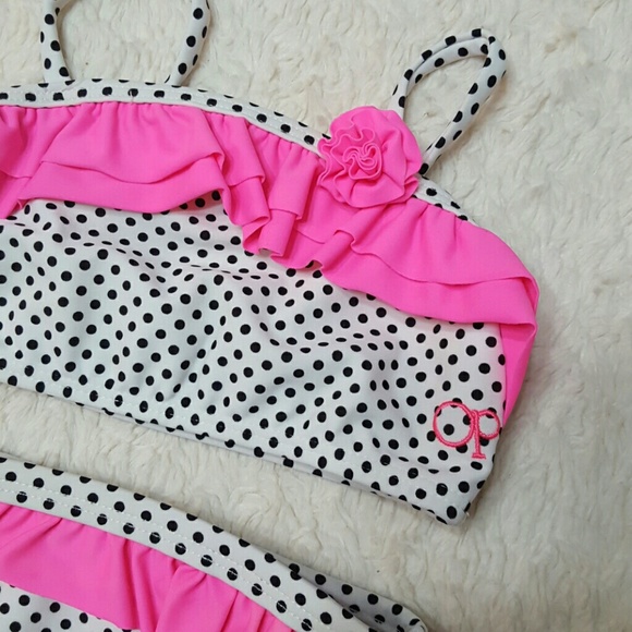 👙 Two piece, 24 M. Girls Swimsuit! 💕 - Picture 2 of 4