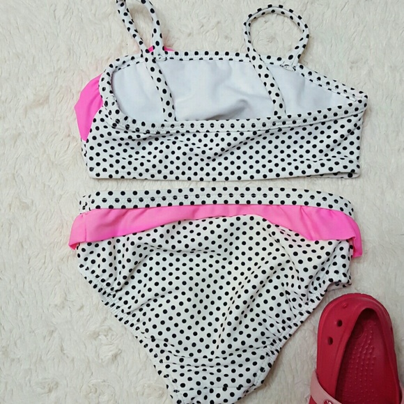 👙 Two piece, 24 M. Girls Swimsuit! 💕 - Picture 3 of 4