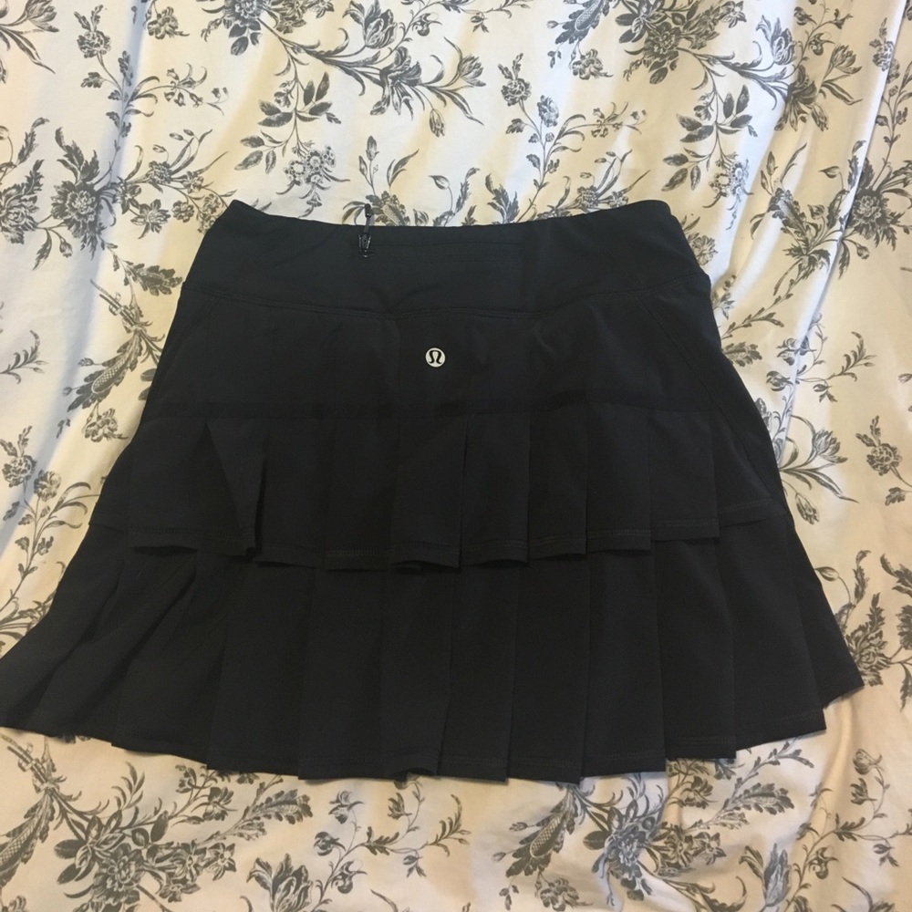 Lululemon tennis skirt!