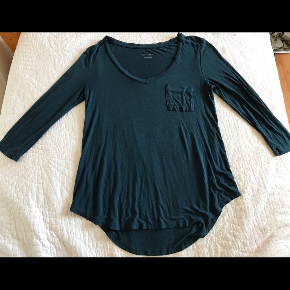Merona Softest Scoop Tee (Small)