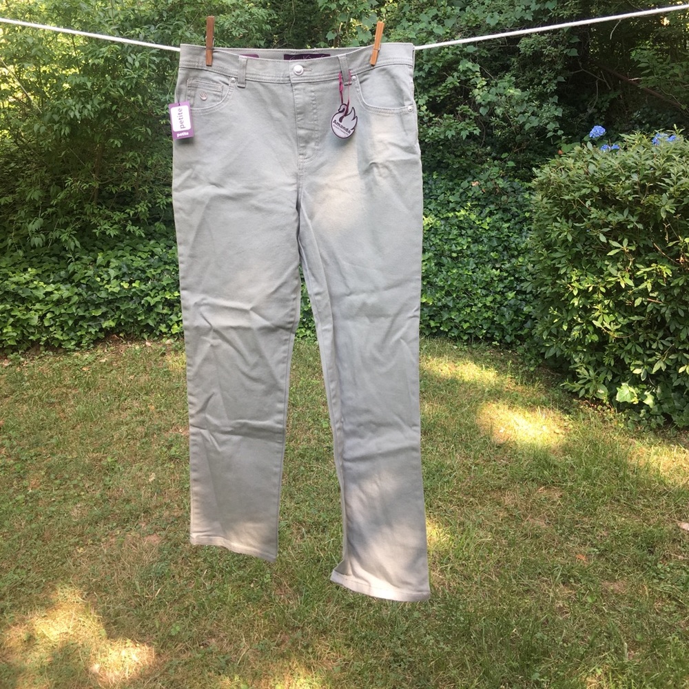 Gloria Vanderbilt Amanda Stretch Classic Fit pants