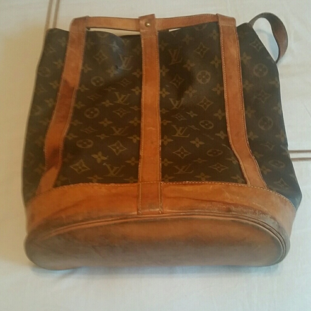 Authentic louis-vuitton randonne medium