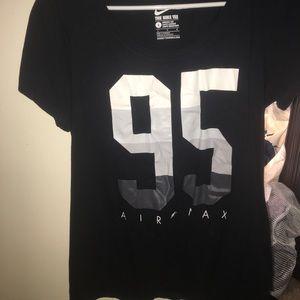 Womens nike tshirt ✨✨
