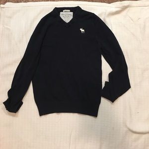 Black Abercrombie sweatshirt