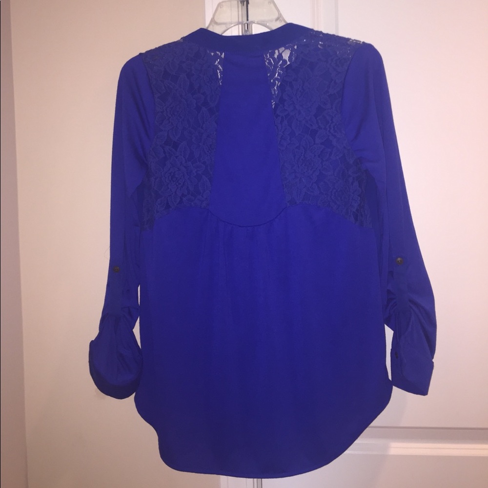 Blouse - Picture 2 of 2
