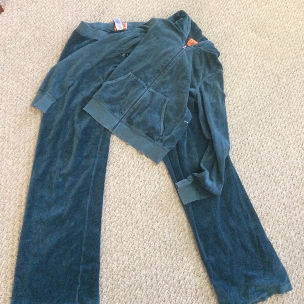 Juicy couture velour suit