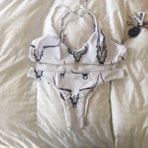 Long horn bikini