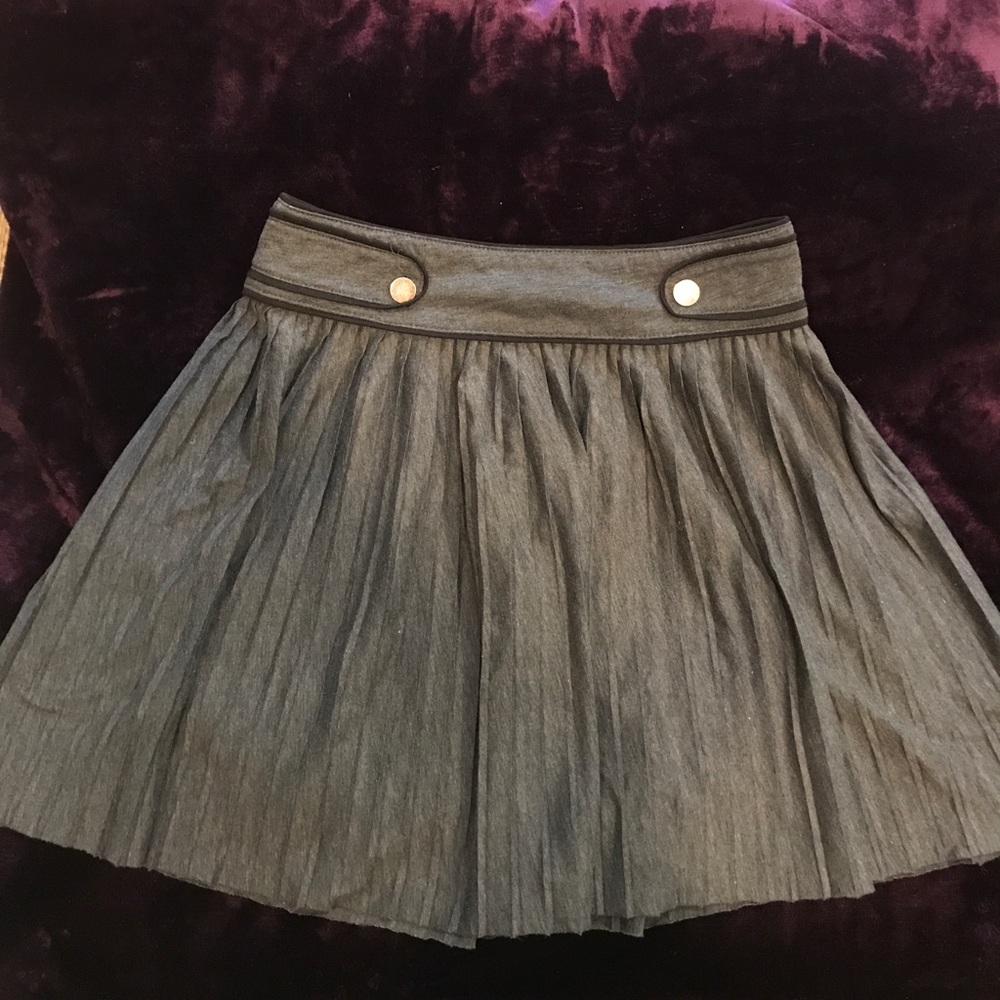 Grey pleated mini skirt