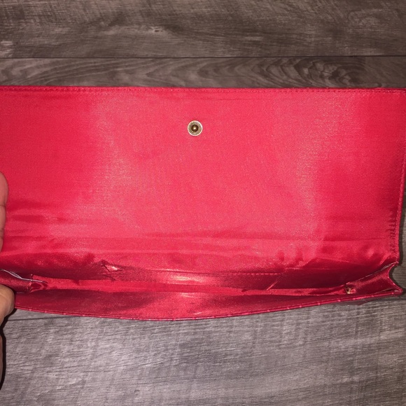 Red Patent Clutch - Picture 3 of 4