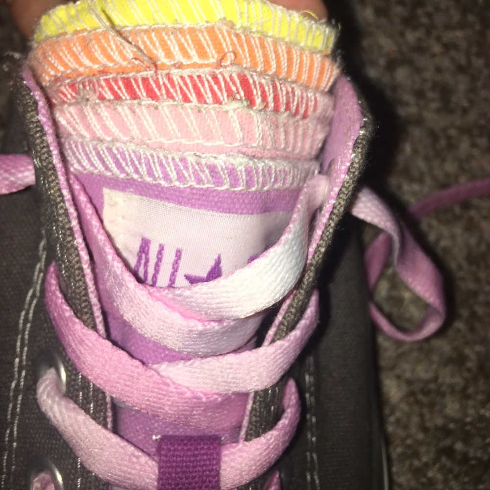 NWOT GREY converse multi tongue shoes - Picture 4 of 4