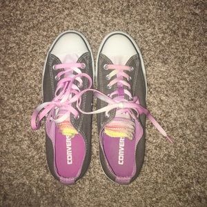 NWOT GREY converse multi tongue shoes