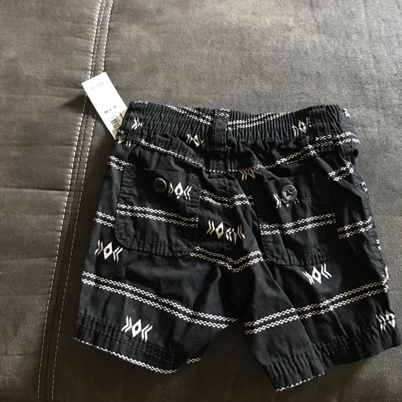 Shorts - Picture 5 of 8