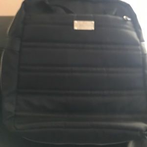BLACK STEVE MADDEN BACKPACK!!