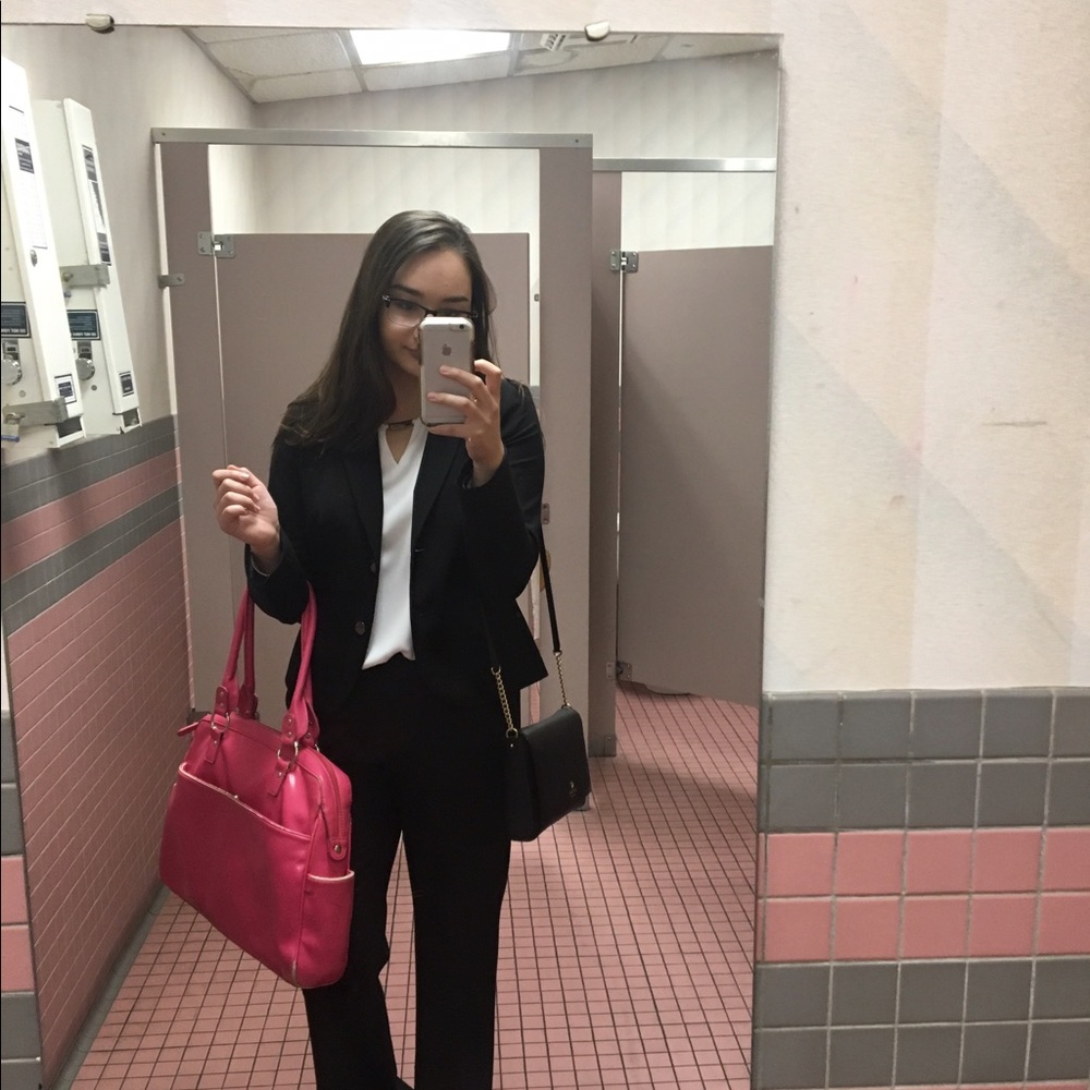Meet your Posher, Maria
