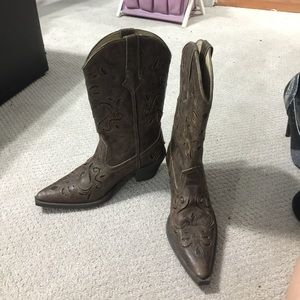 Sparkly Cowgirl Boots