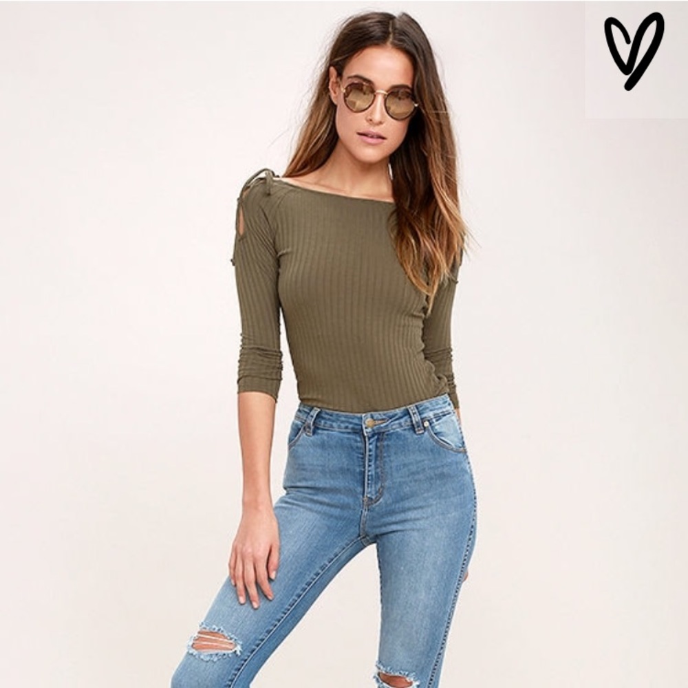 SOLD! LULUS Olive Green Long Sleeve Top SIZE S