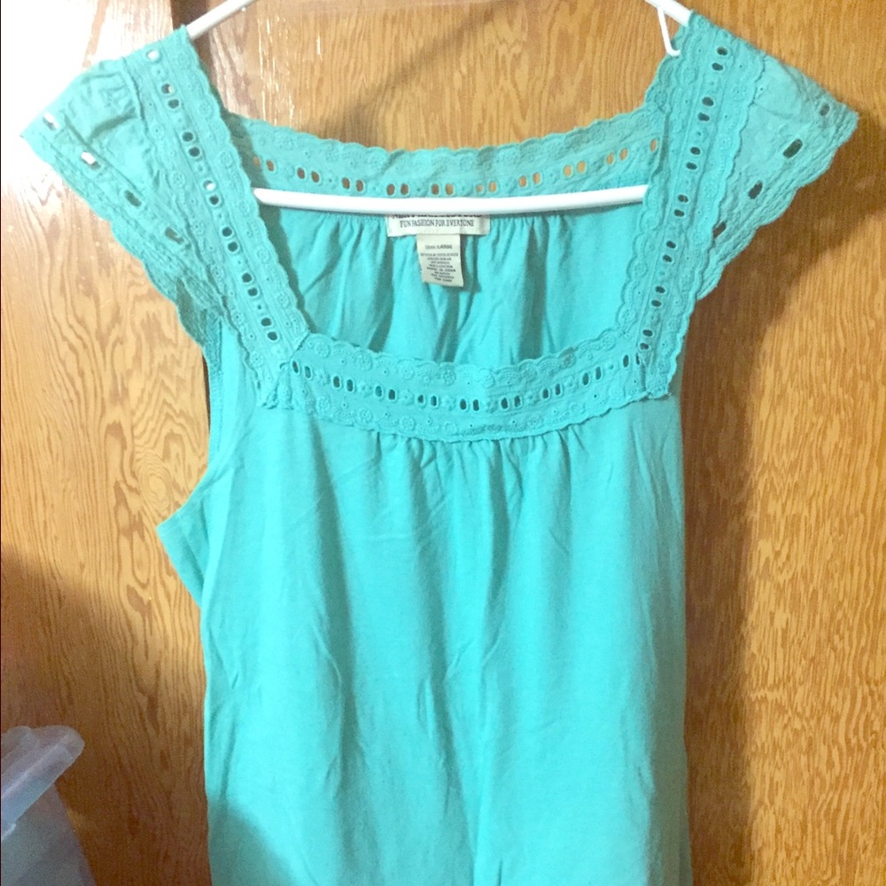 Turquoise tank top.