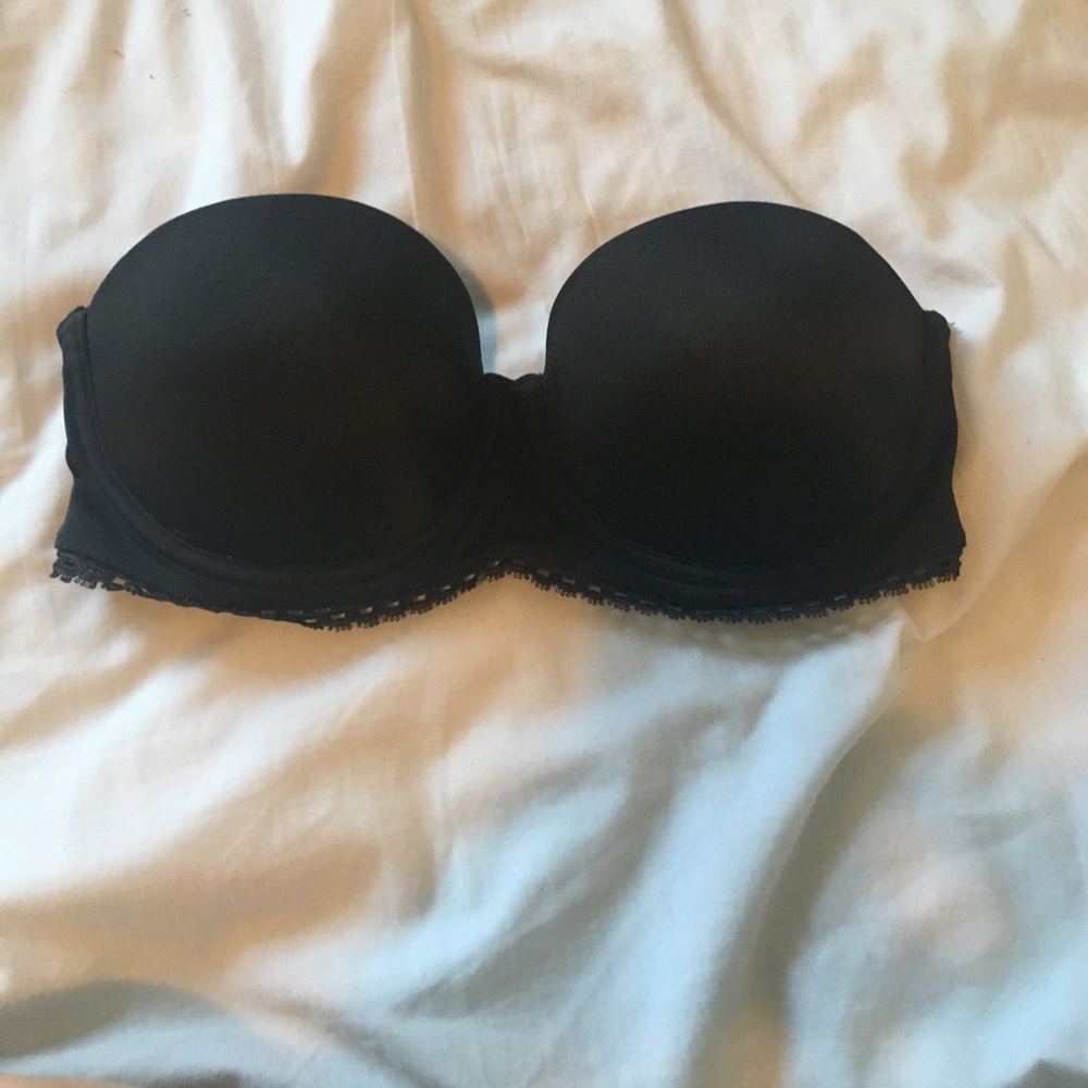 Black Strapless Calvin Klein Bra