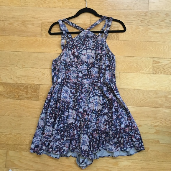 Urban Outfitter's Ecote Printed Halter Romper - Picture 1 of 5
