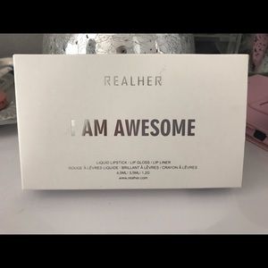 I am Awesome Lip kit in deep nude