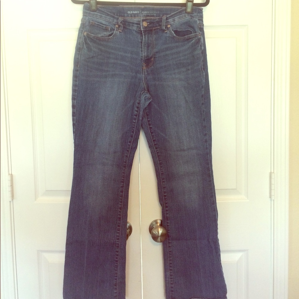Comfy curvy jeans.