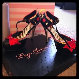 Leg Ave Shoe 👠 Collection TeaCup open side pump!