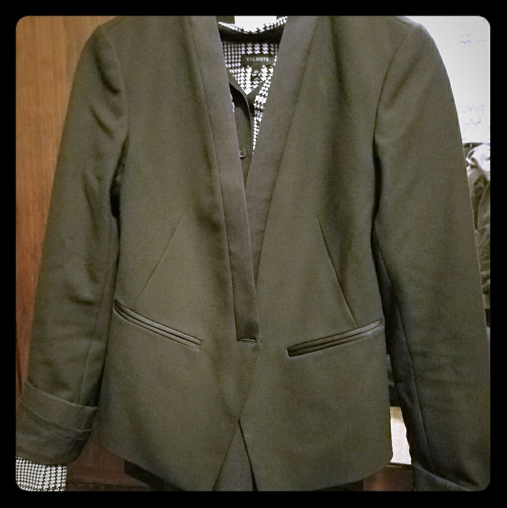 Ann Taylor LOFT Black Tuxedo Blazer Size 0