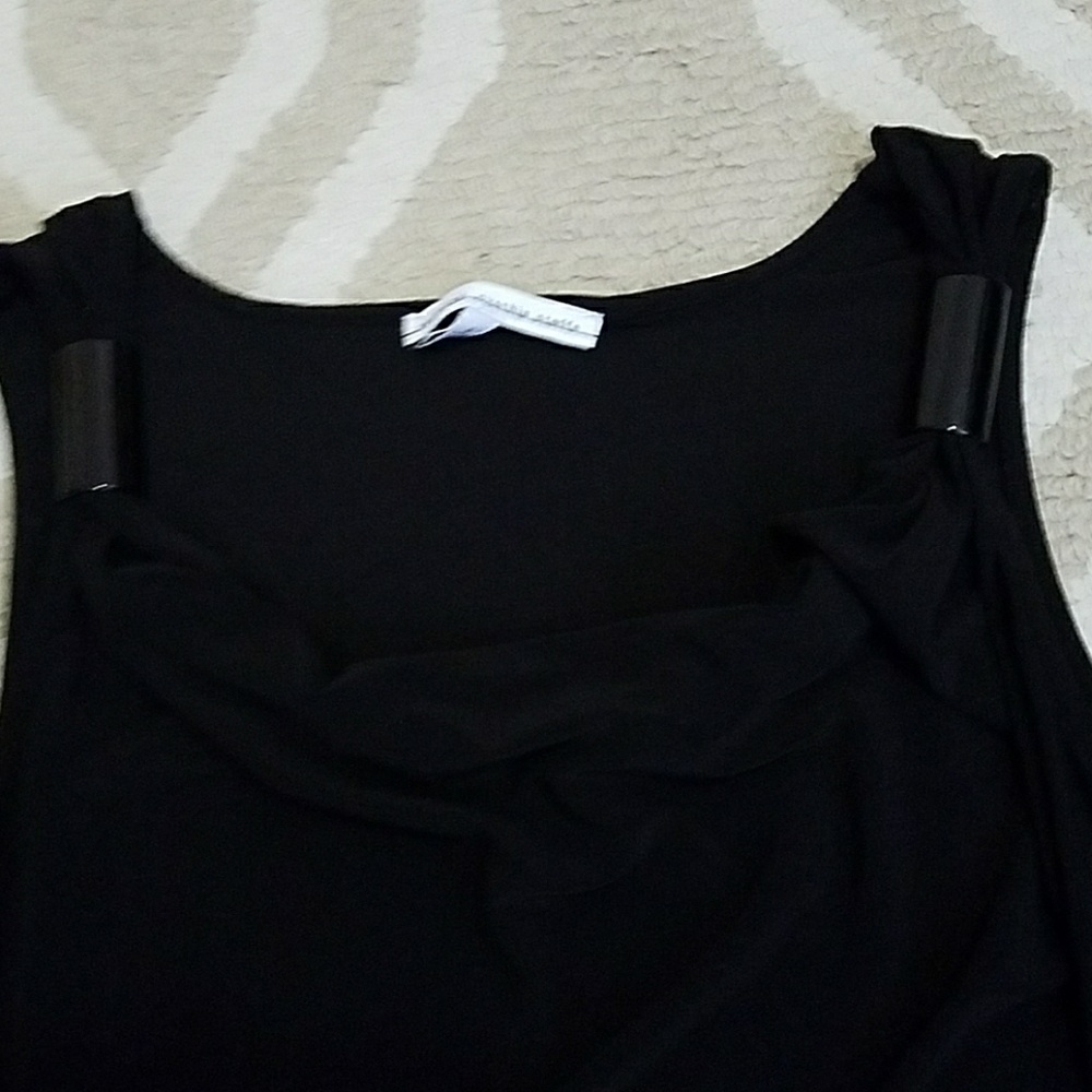 Top - Picture 2 of 5