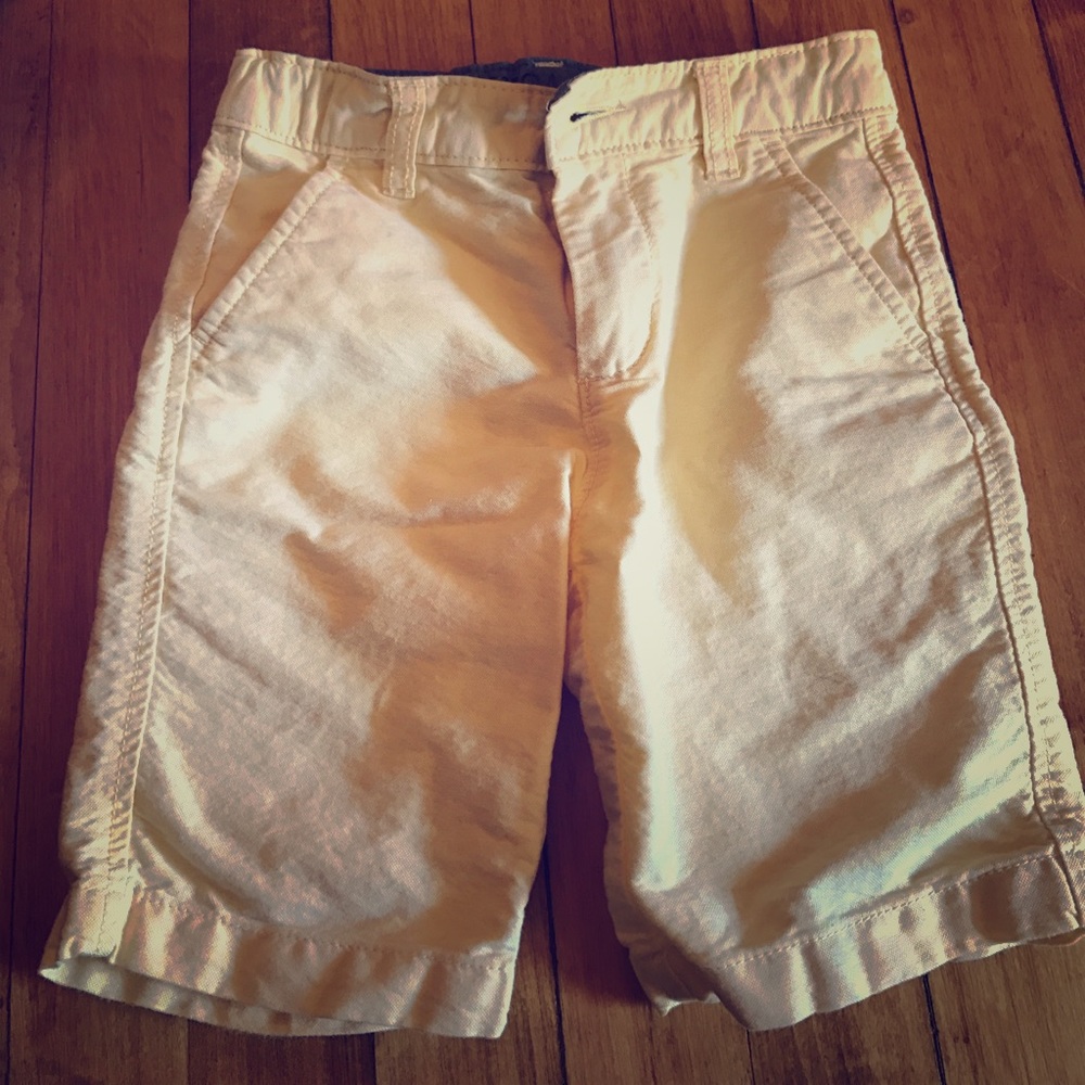 Náutica yellow linen shorts