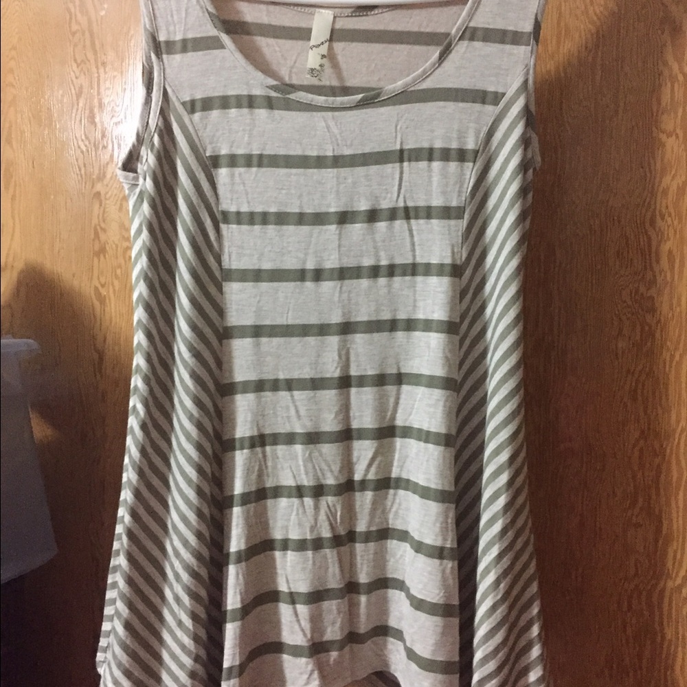 PROMESA yoga/everyday inspired tank.