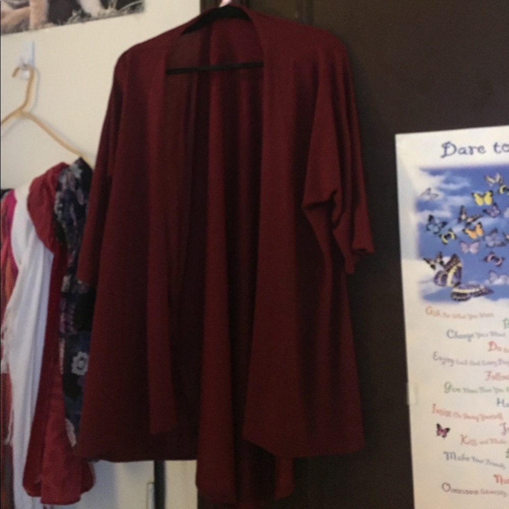 NWOT LuLaRoe Lindsay cover up