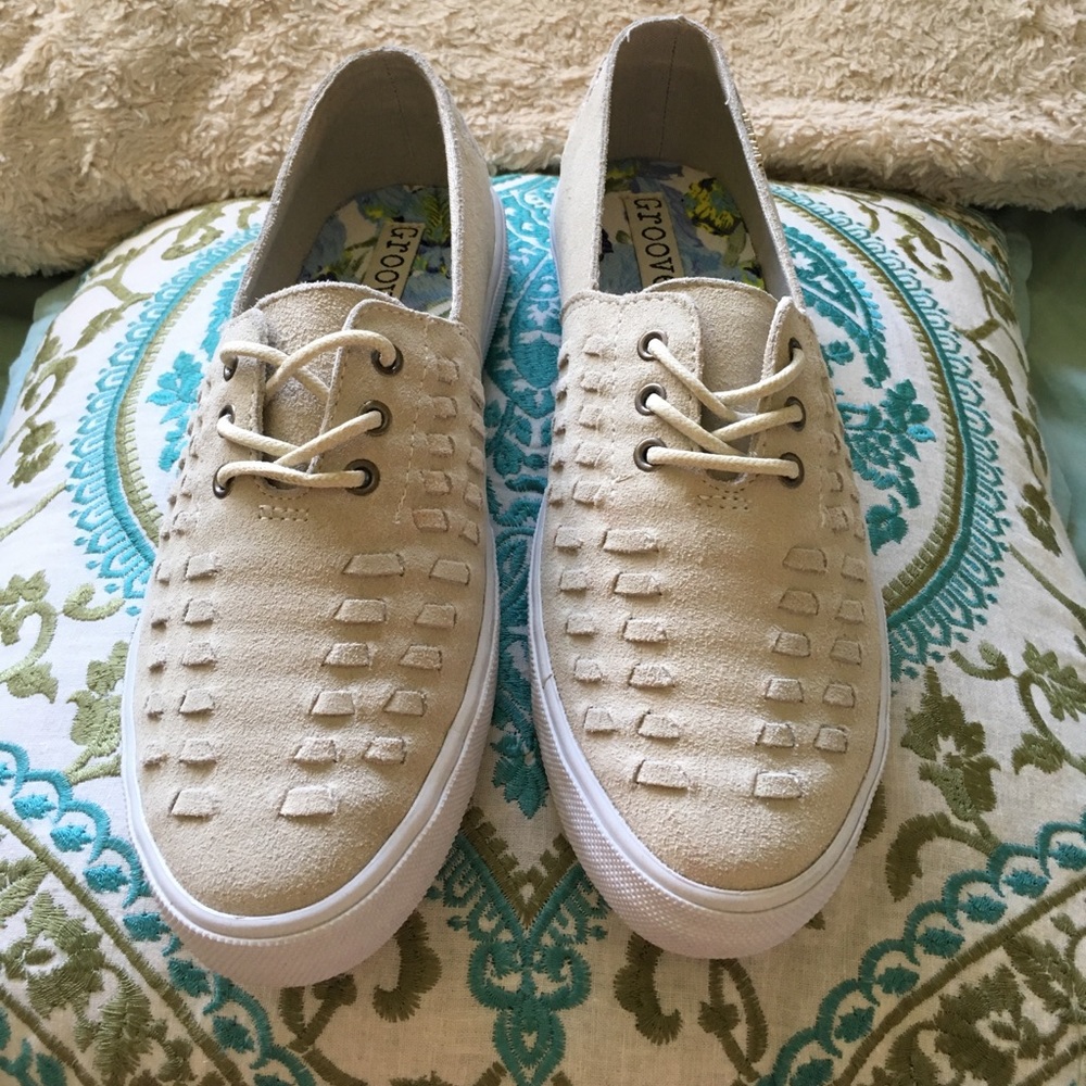 Slip on sneakers