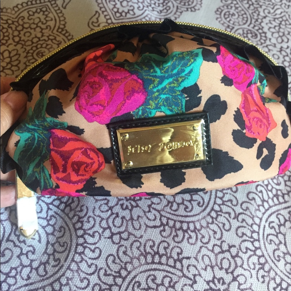 NWOT Betsey Johnson Makeup Bag